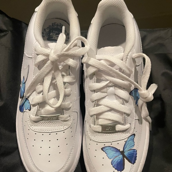 Custom Nike uptown with butterflies NWOT No Box - Picture 3 of 10